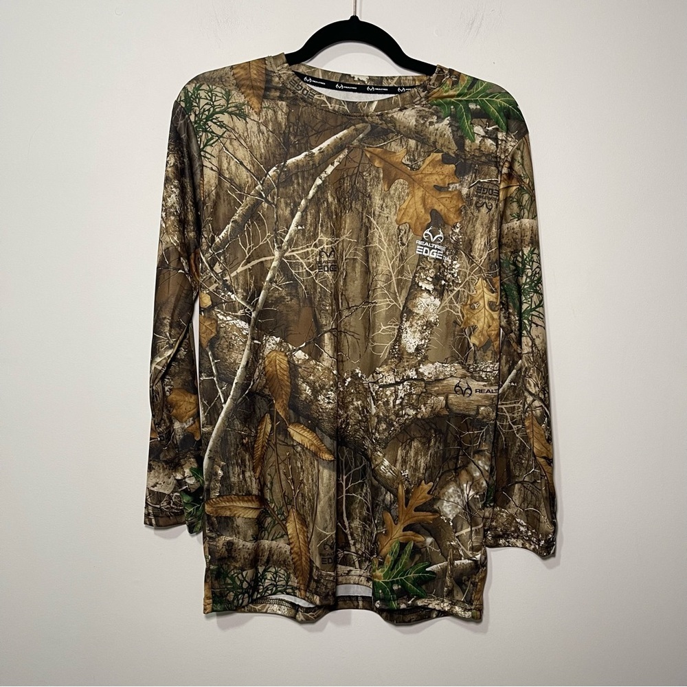 Realtree Edge Camo Long Sleeve Hunting Shirt Men’s M Performance Top
